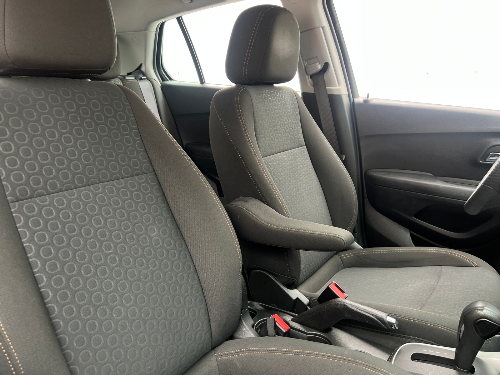Thumbnail: 2017 Chevrolet Trax - 2
