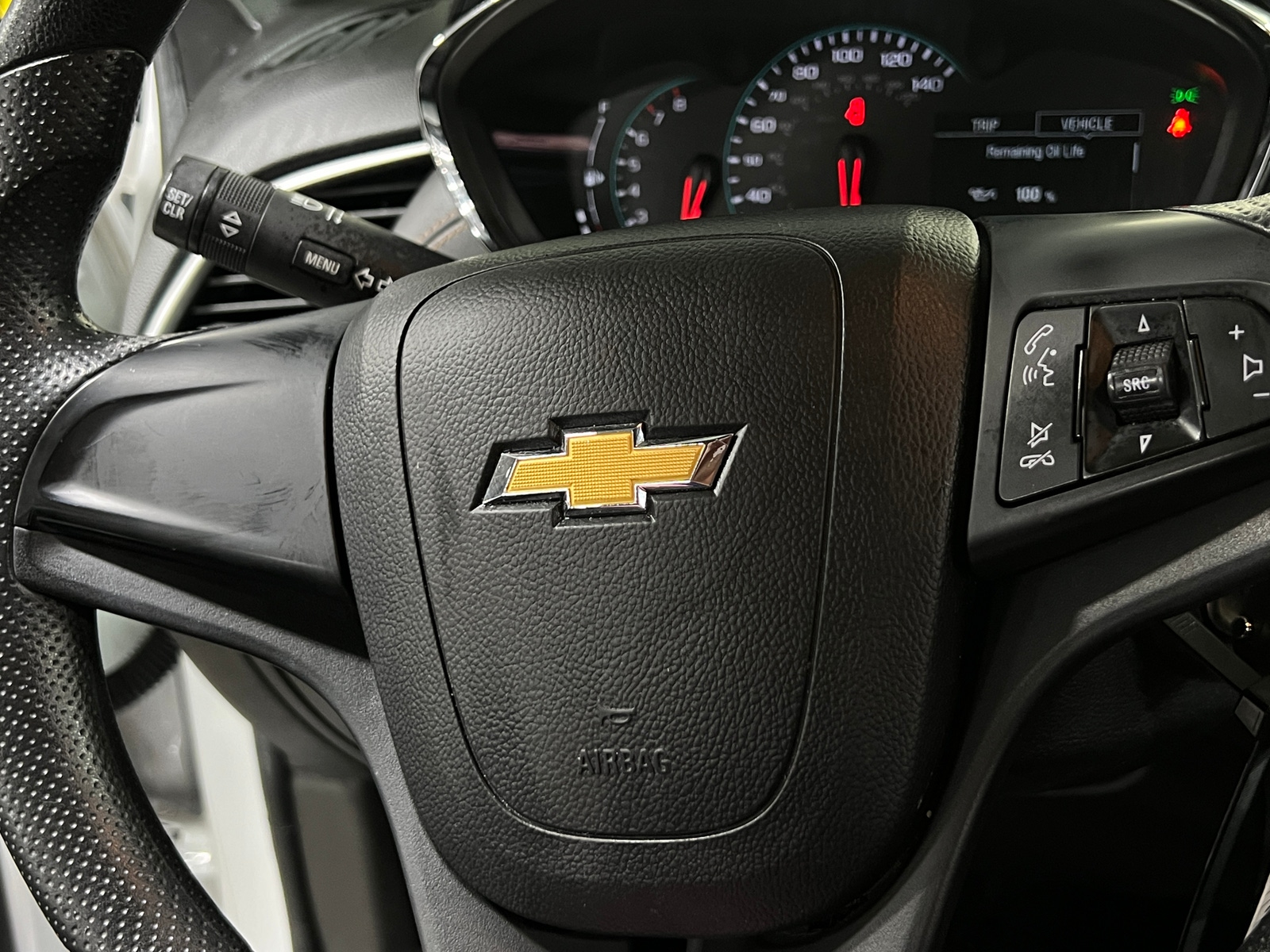 Thumbnail: 2017 Chevrolet Trax - 5