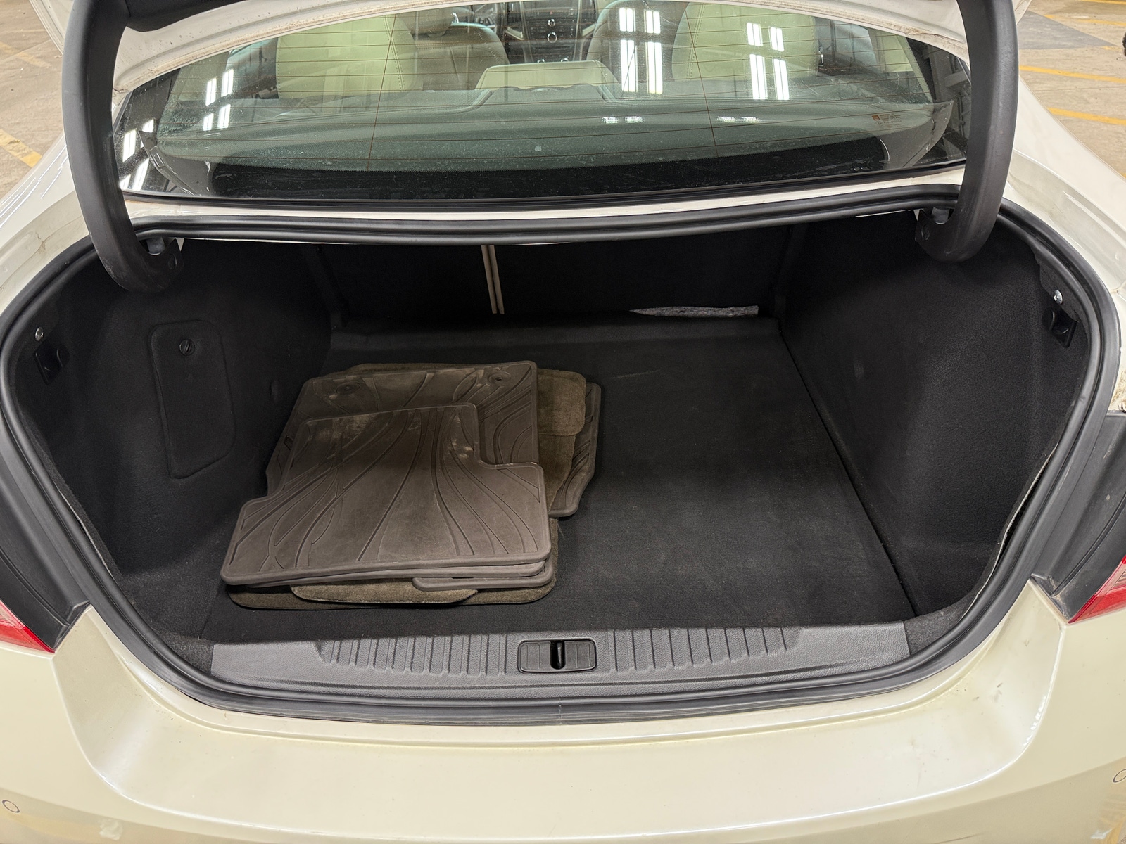 Thumbnail: 2016 Buick Verano - 6