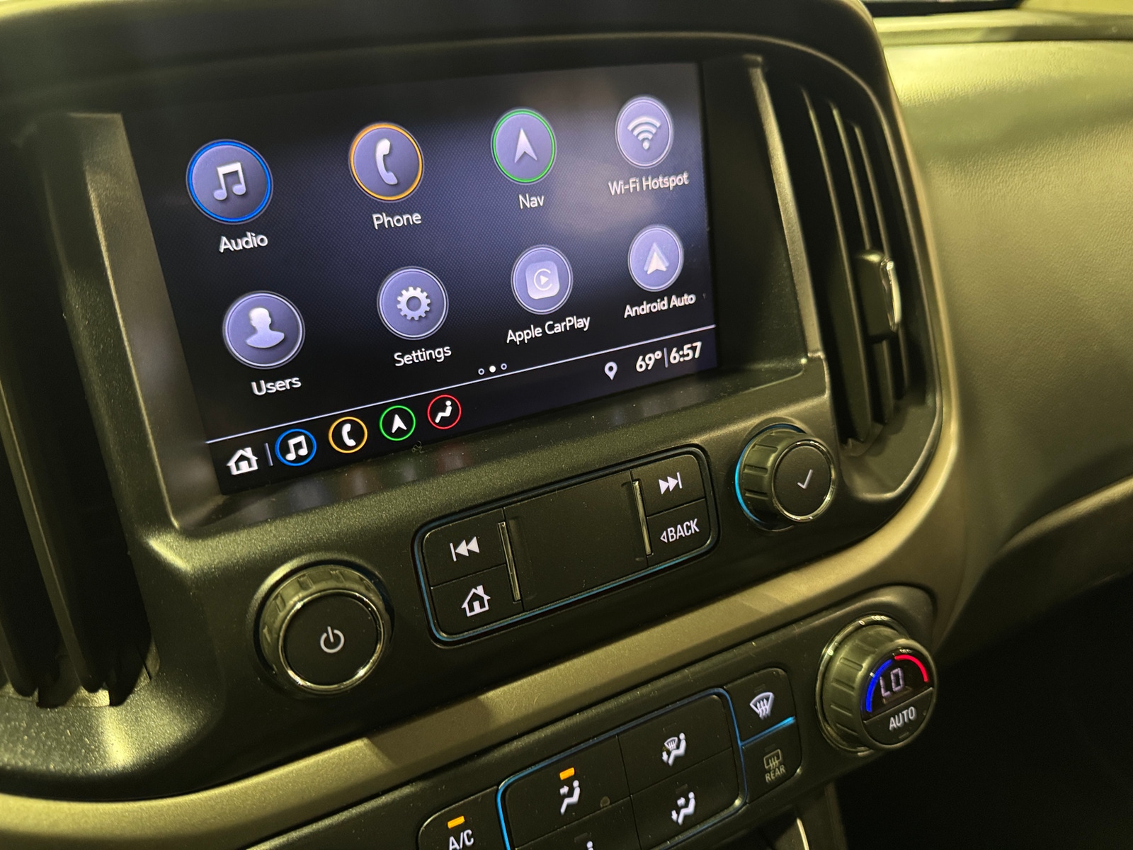 Thumbnail: 2019 Chevrolet Colorado - 4