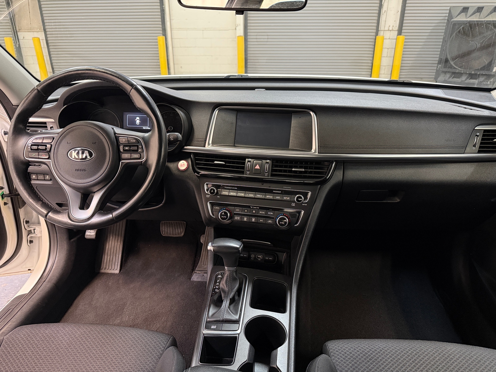 Thumbnail: 2018 Kia Optima - 3