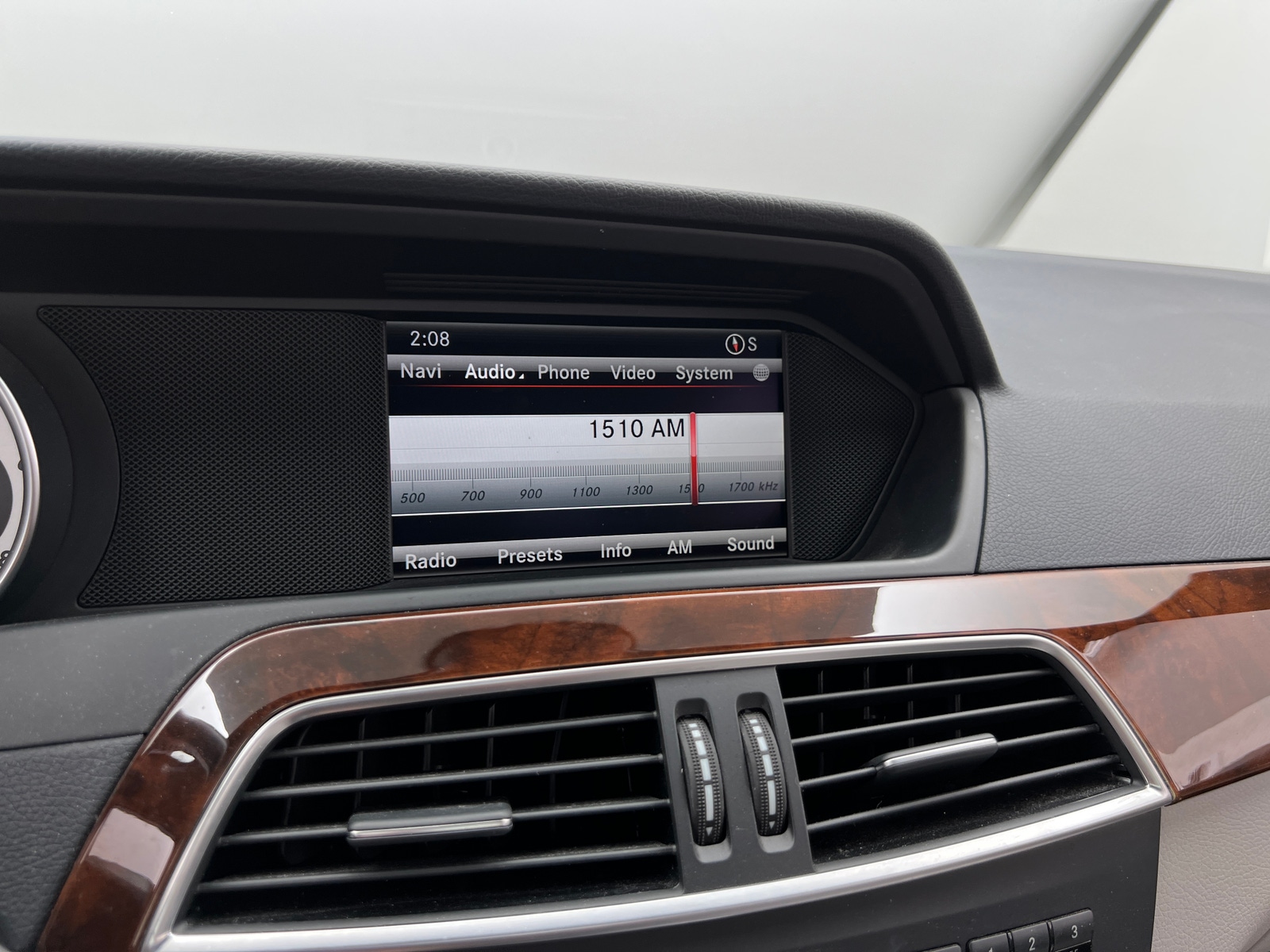 Thumbnail: 2014 Mercedes-Benz C-Class - 3