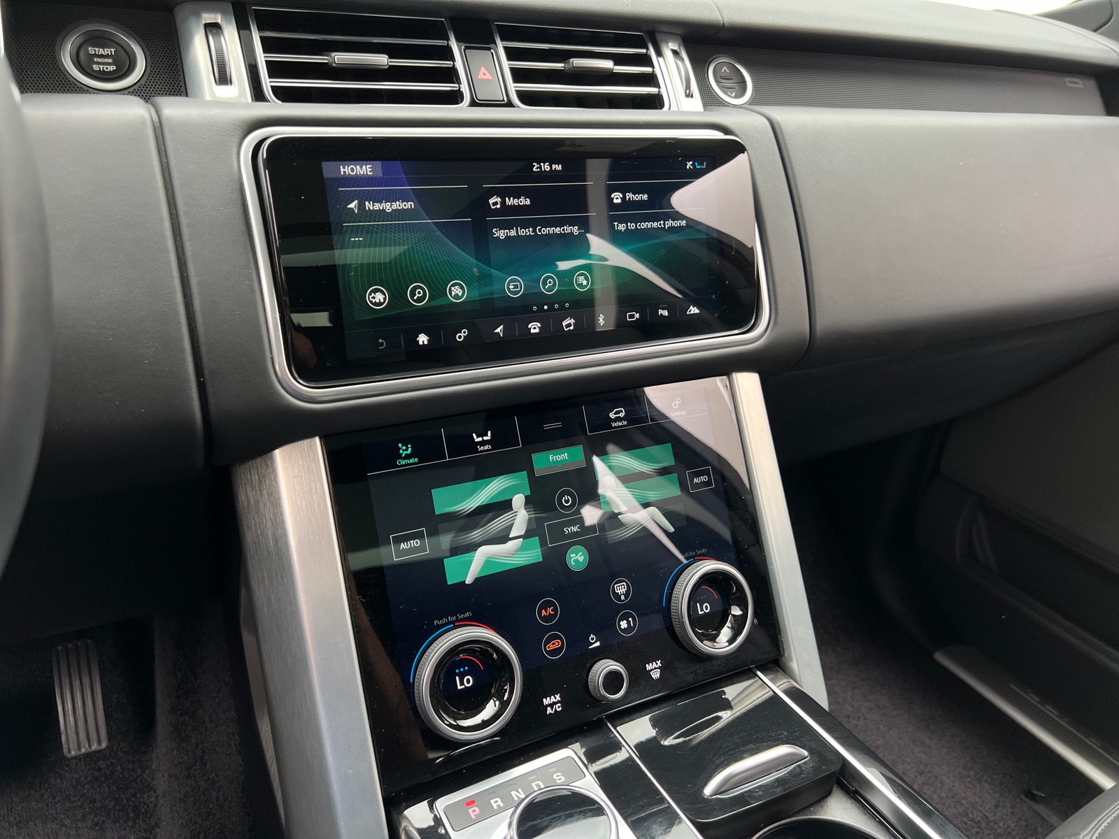Thumbnail: 2020 Land Rover Range Rover - 3