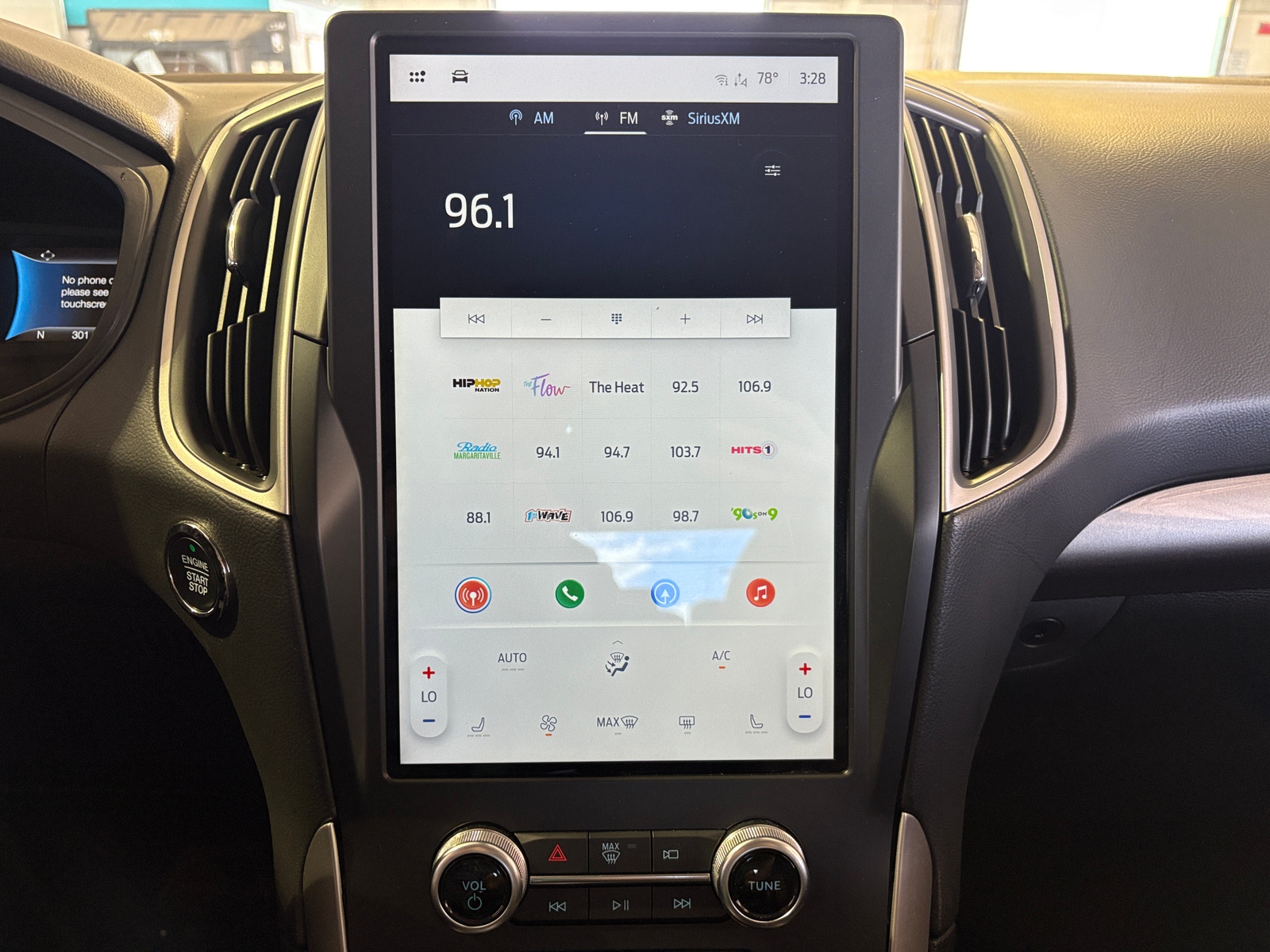 Thumbnail: 2024 Ford Edge - 3