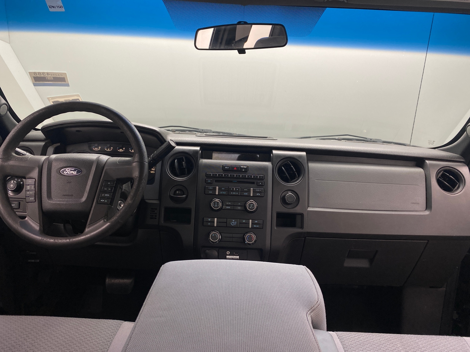 Thumbnail: 2013 Ford Econoline - 3
