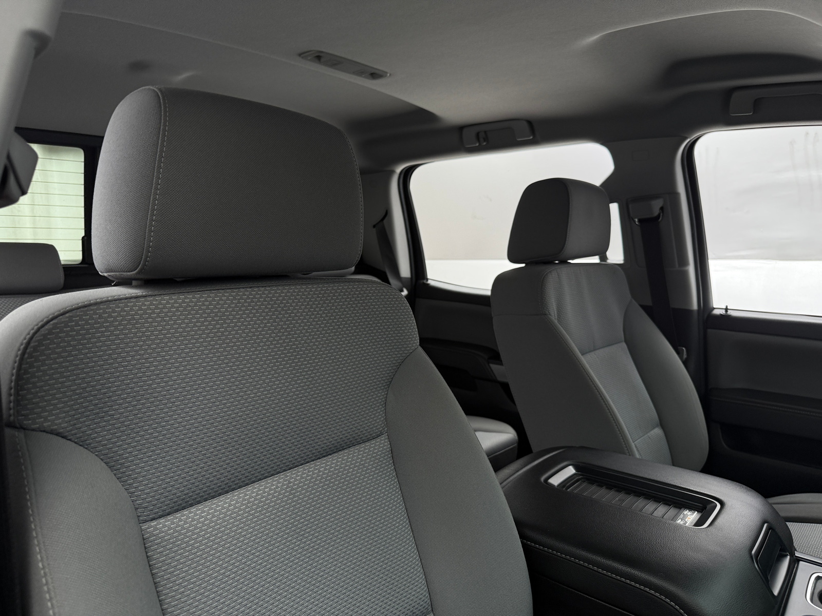 Thumbnail: 2018 Chevrolet Silverado 1500 - 2