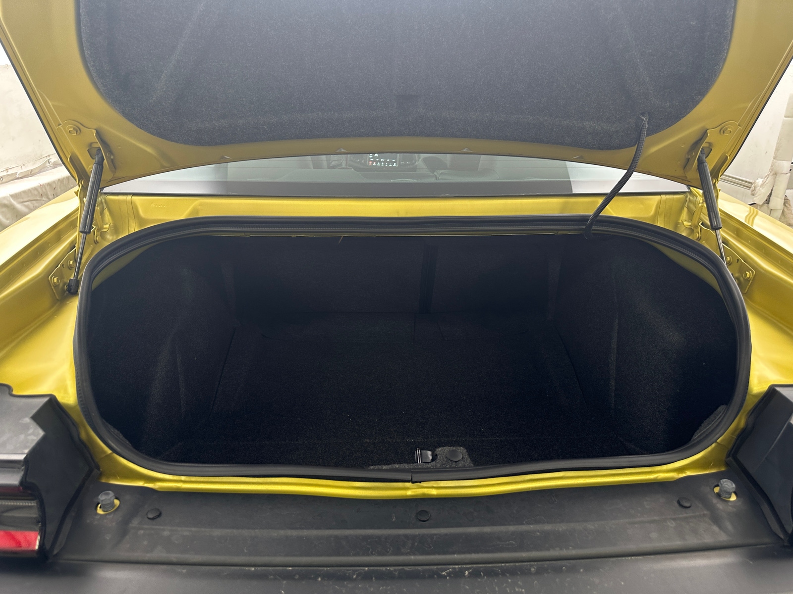 Thumbnail: 2020 Dodge Challenger - 4
