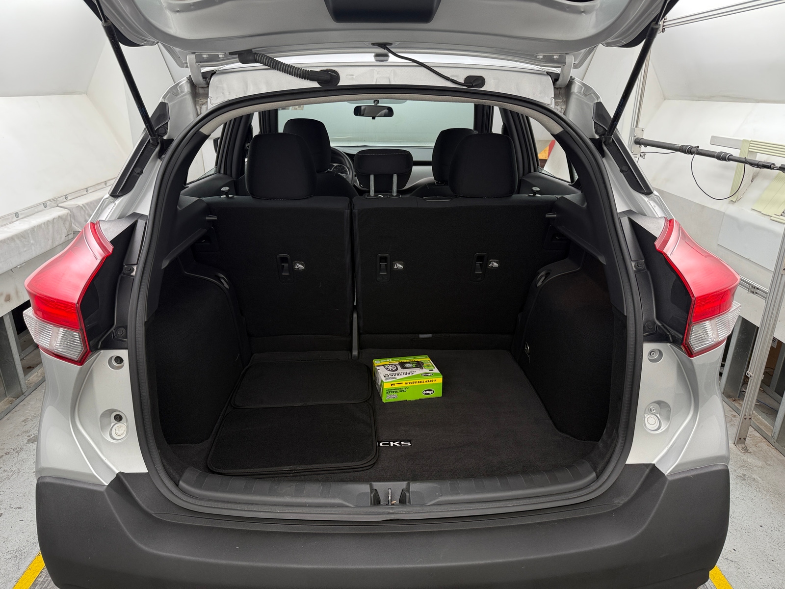 Thumbnail: 2018 Nissan Kicks - 7
