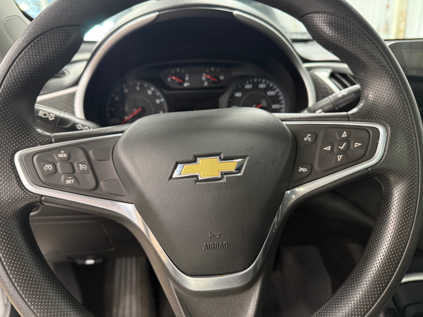 Thumbnail: 2022 Chevrolet Malibu - 5