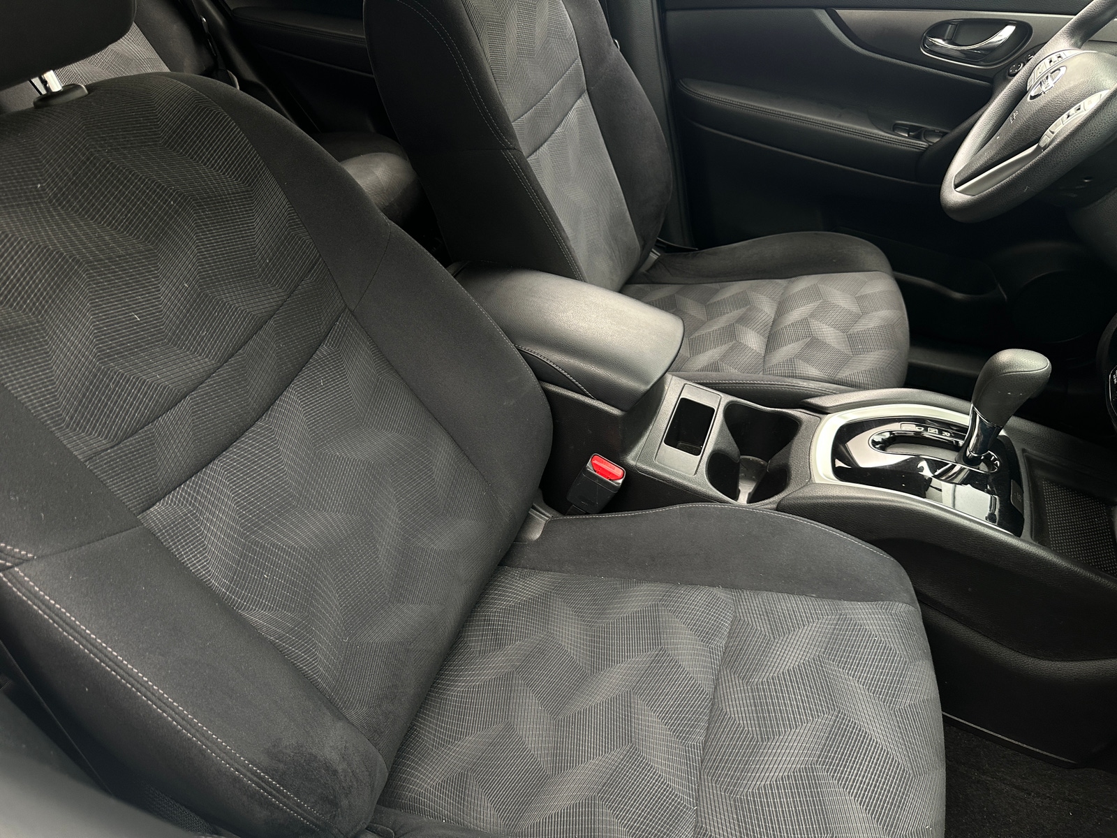 Thumbnail: 2014 Nissan Rogue - 2