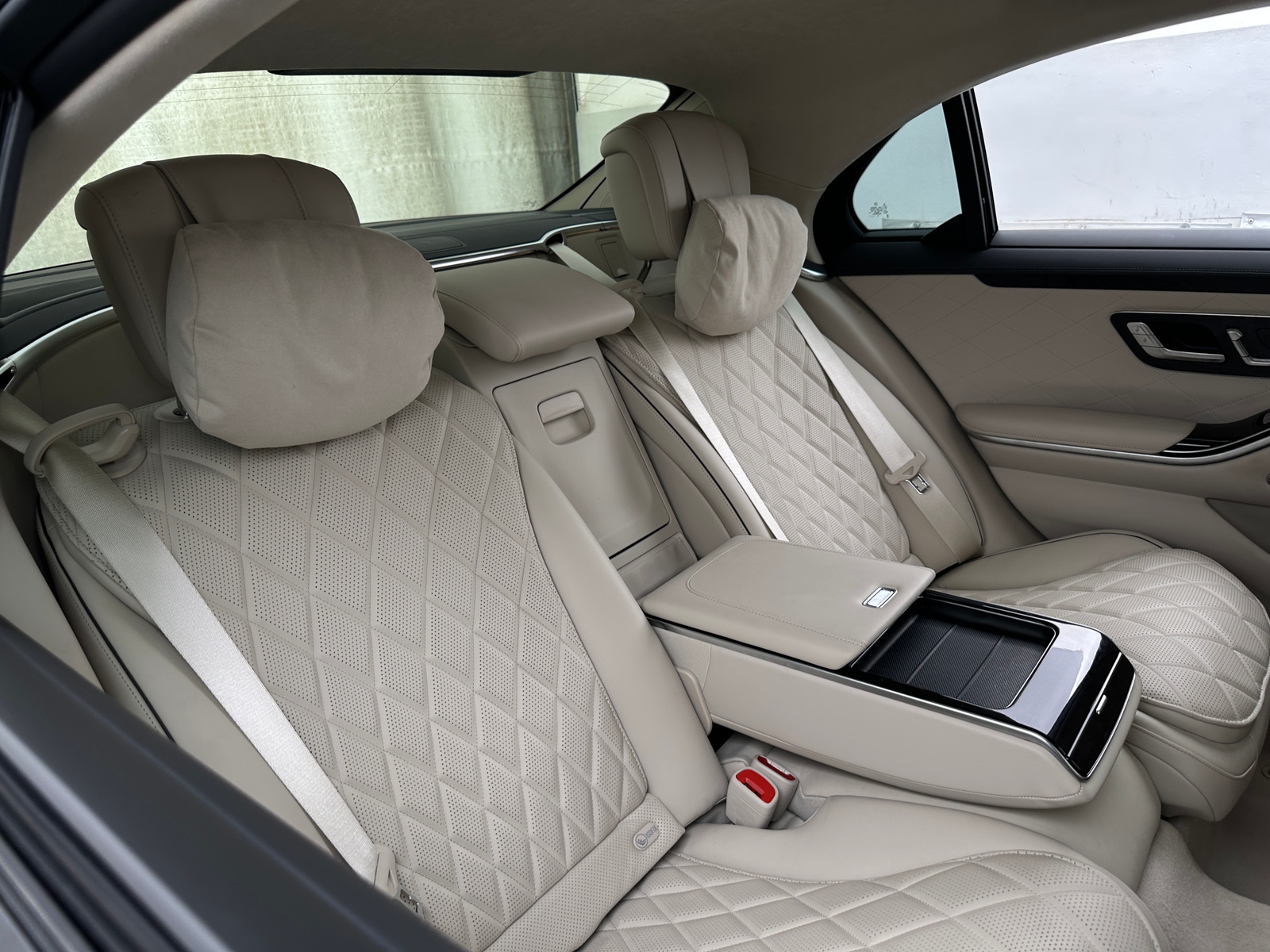Thumbnail: 2023 Mercedes-Benz S-Class - 5