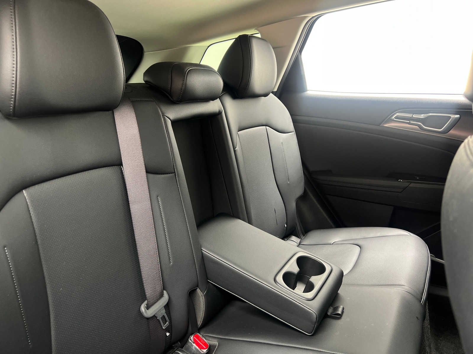 Thumbnail: 2025 Kia Sportage - 5