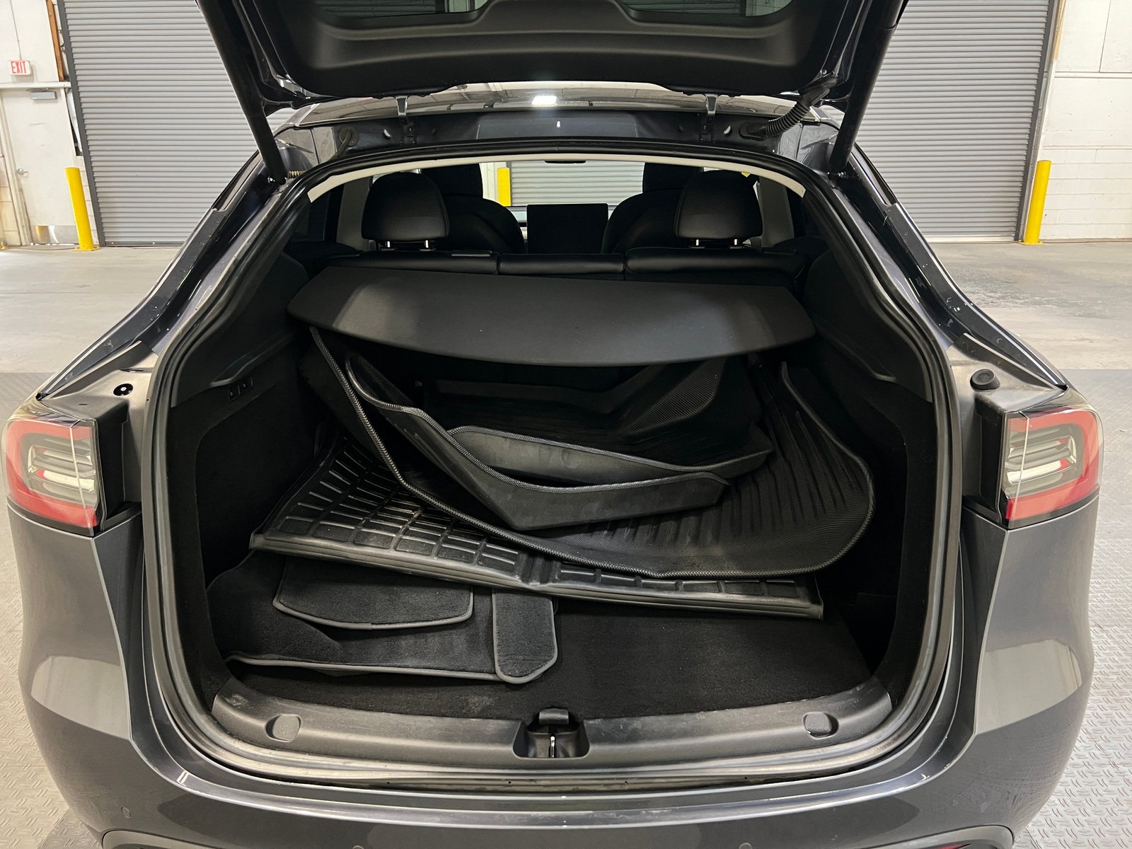 Thumbnail: 2023 Tesla Model Y - 6