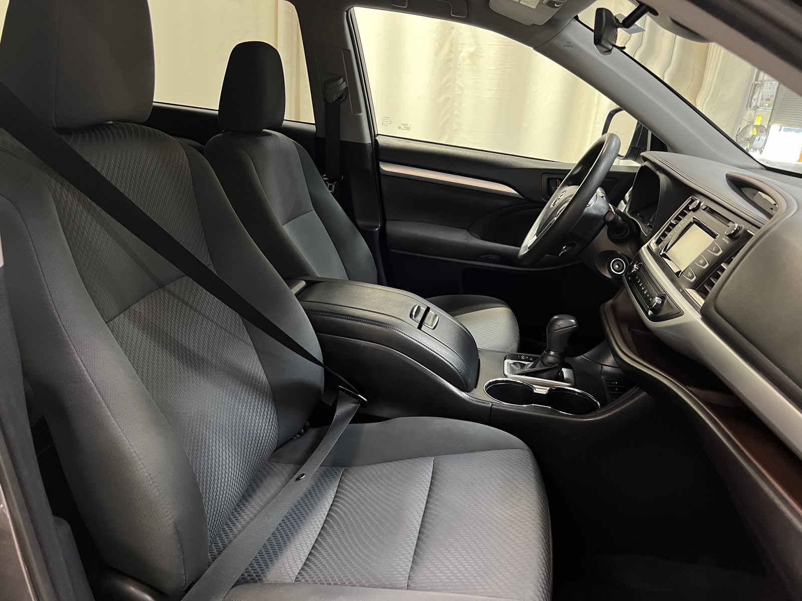 Thumbnail: 2019 Toyota Highlander - 2
