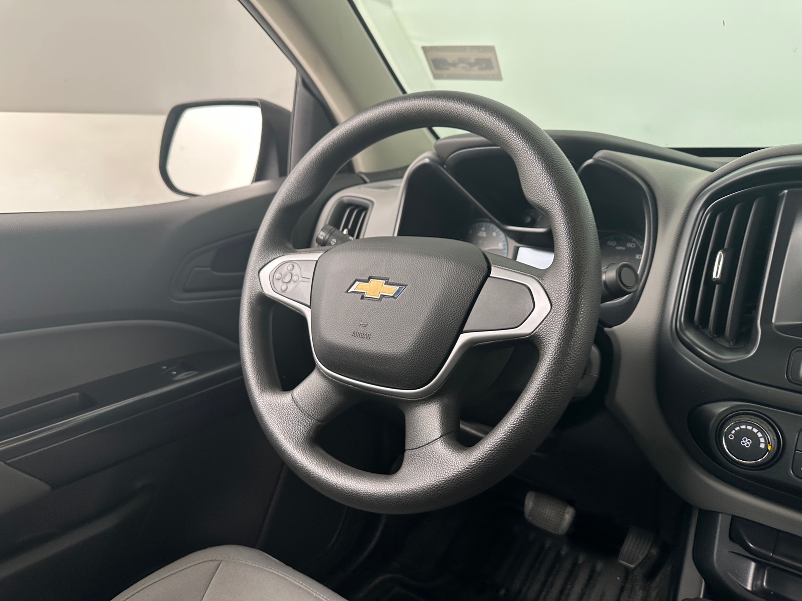 Thumbnail: 2017 Chevrolet Colorado - 5