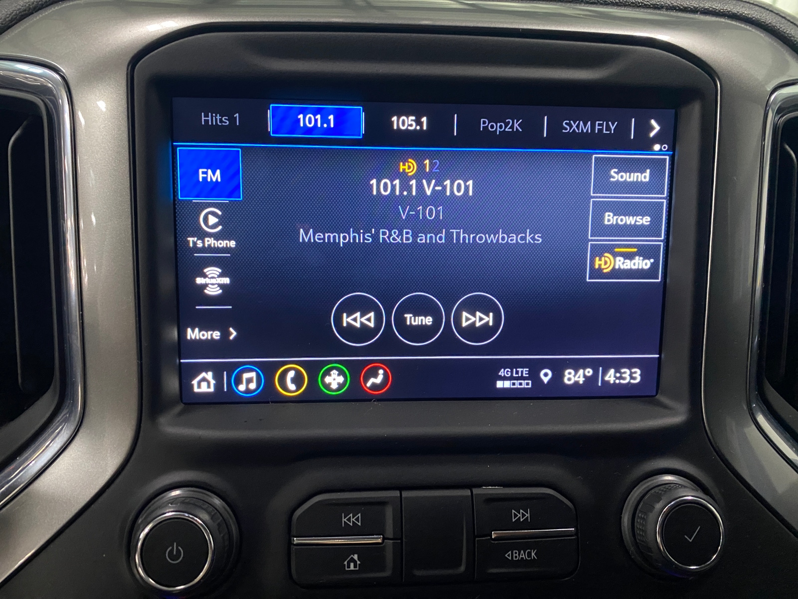 Thumbnail: 2021 Chevrolet Silverado 1500 - 3