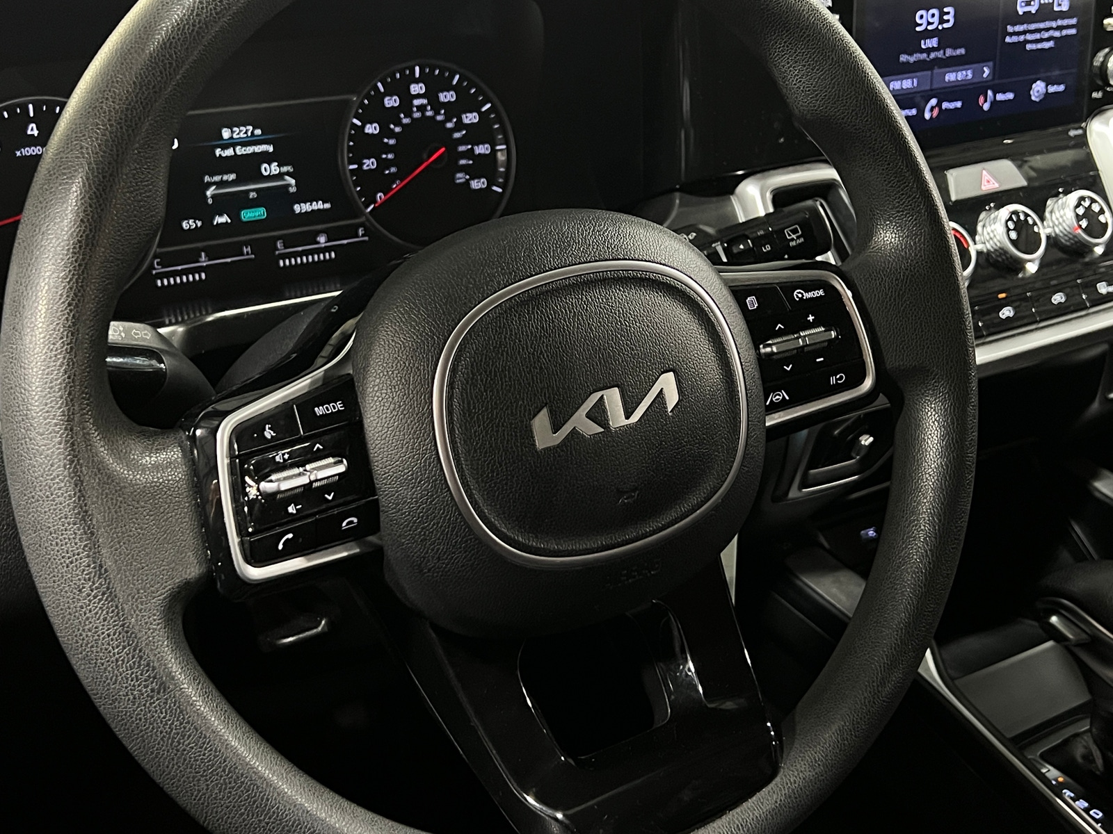 Thumbnail: 2022 Kia Sorento - 5