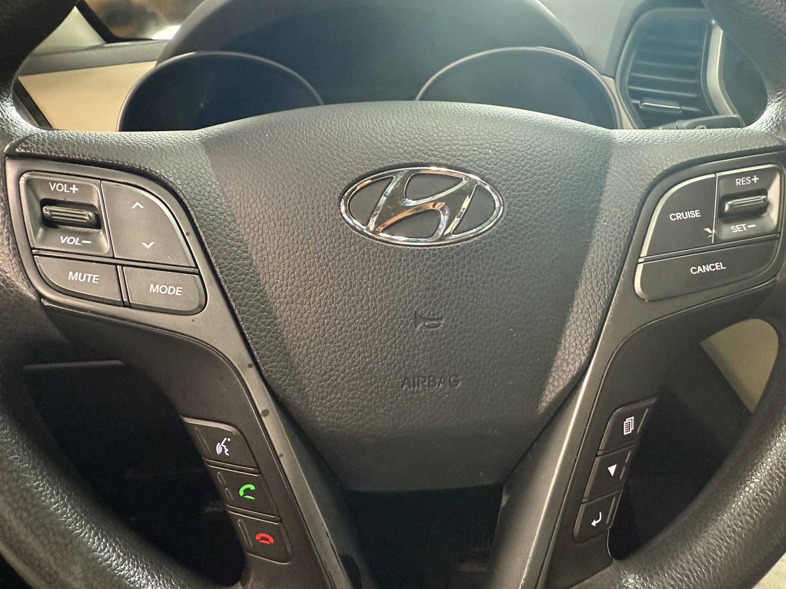 Thumbnail: 2017 Hyundai Santa Fe - 5