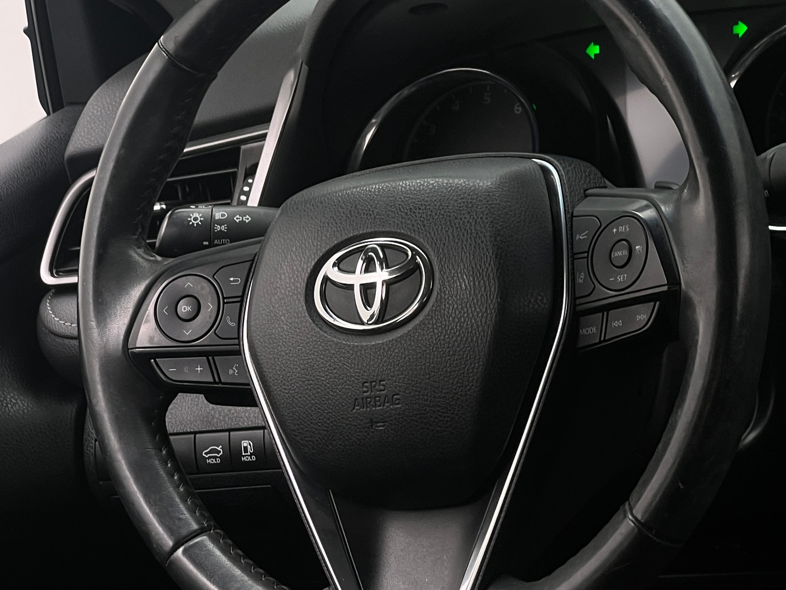 Thumbnail: 2020 Toyota Camry - 5
