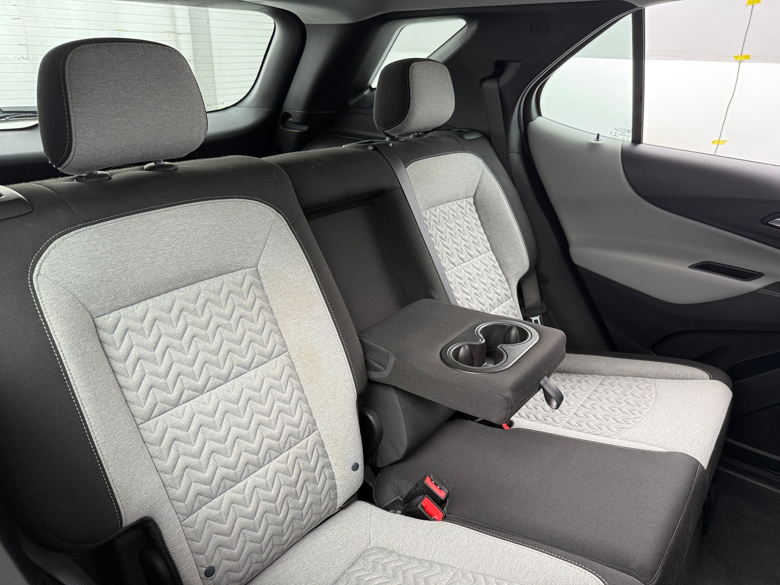 Thumbnail: 2022 Chevrolet Equinox - 6
