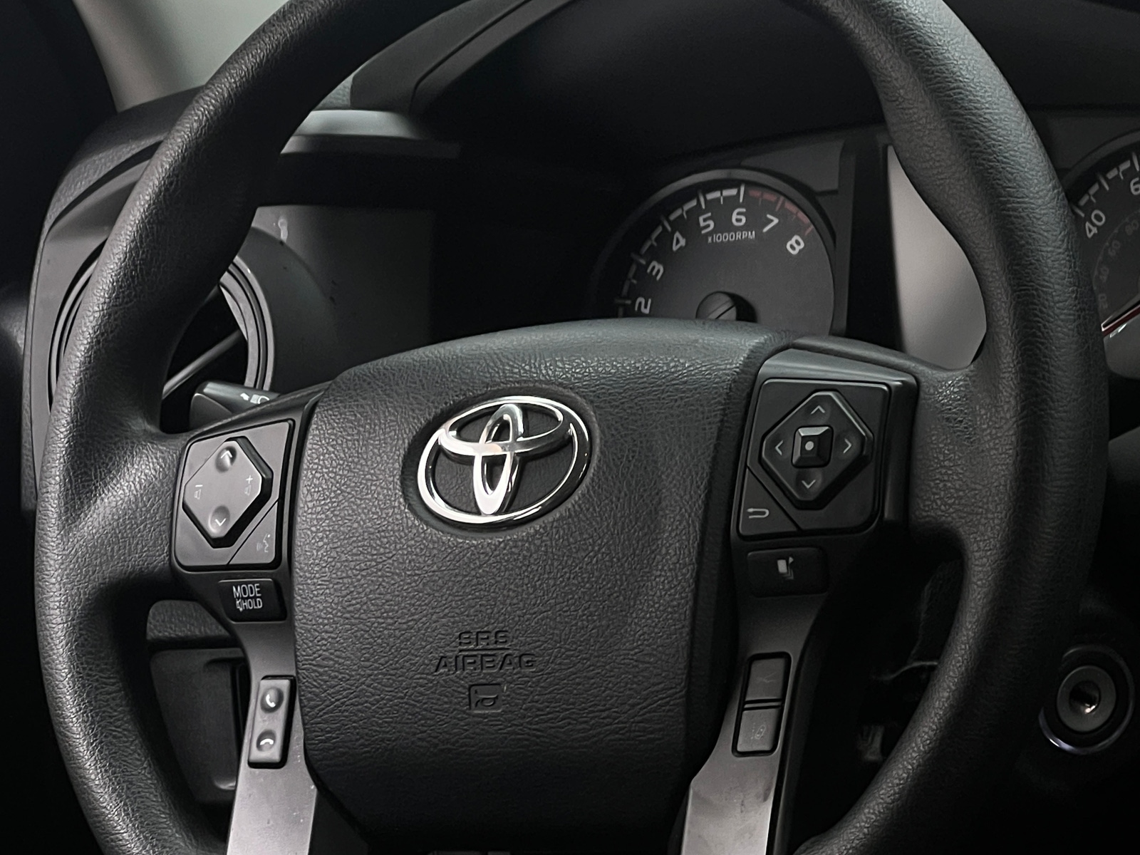 Thumbnail: 2019 Toyota Tacoma - 5