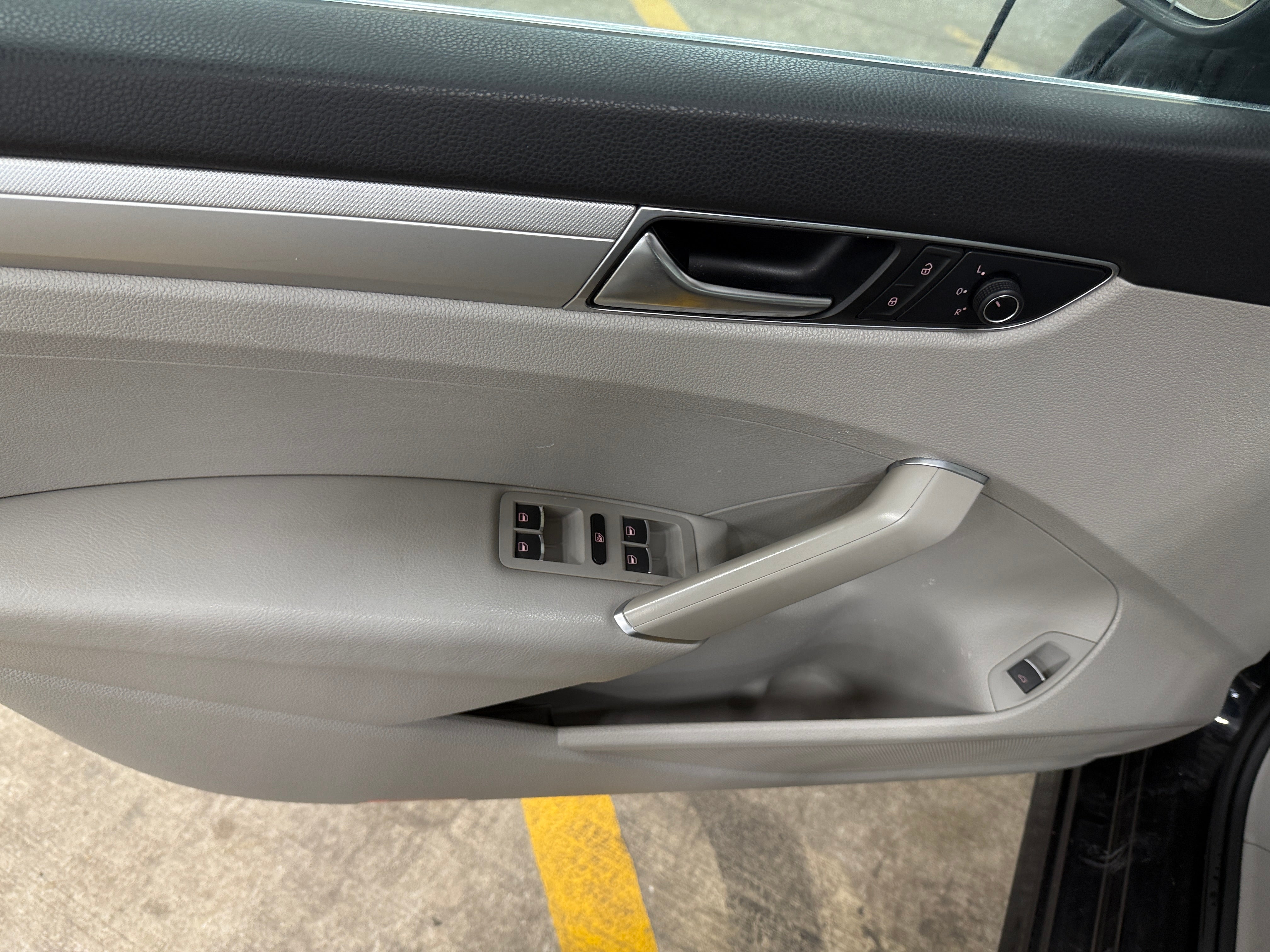 2017 Volkswagen Passat