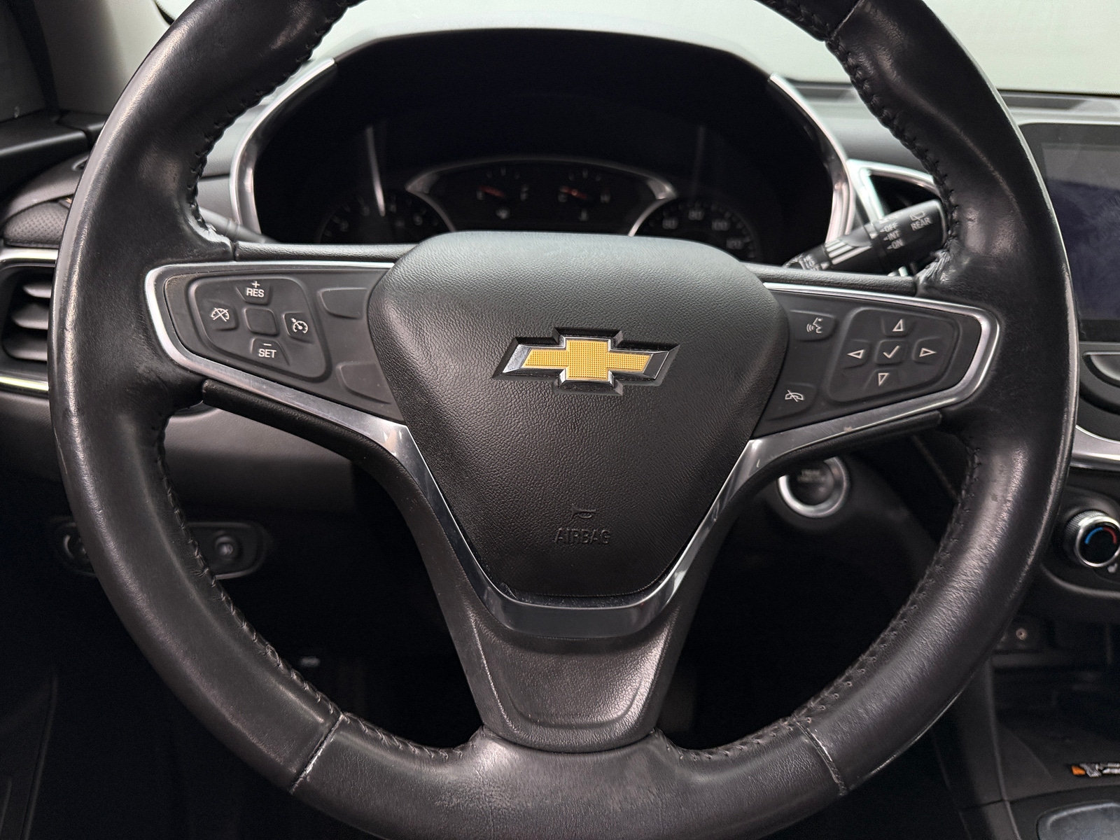 Thumbnail: 2019 Chevrolet Equinox - 4