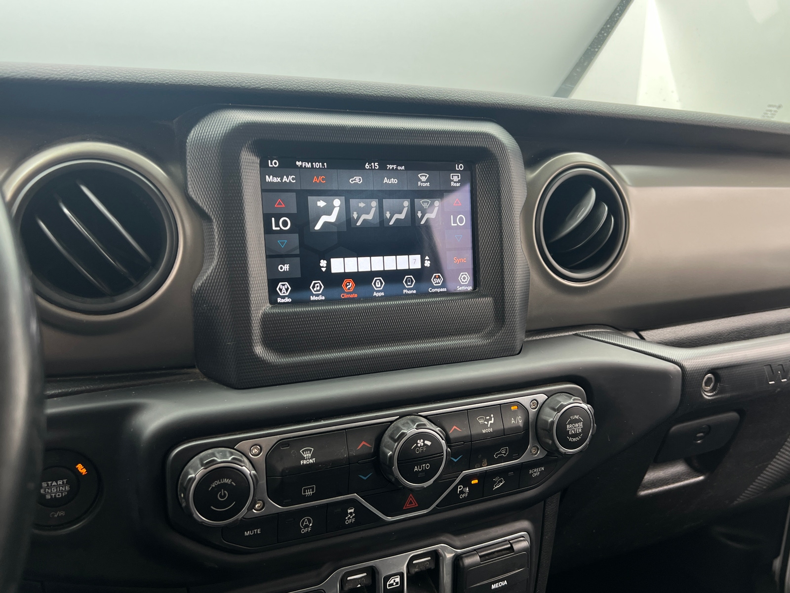 Thumbnail: 2019 Jeep Wrangler - 4
