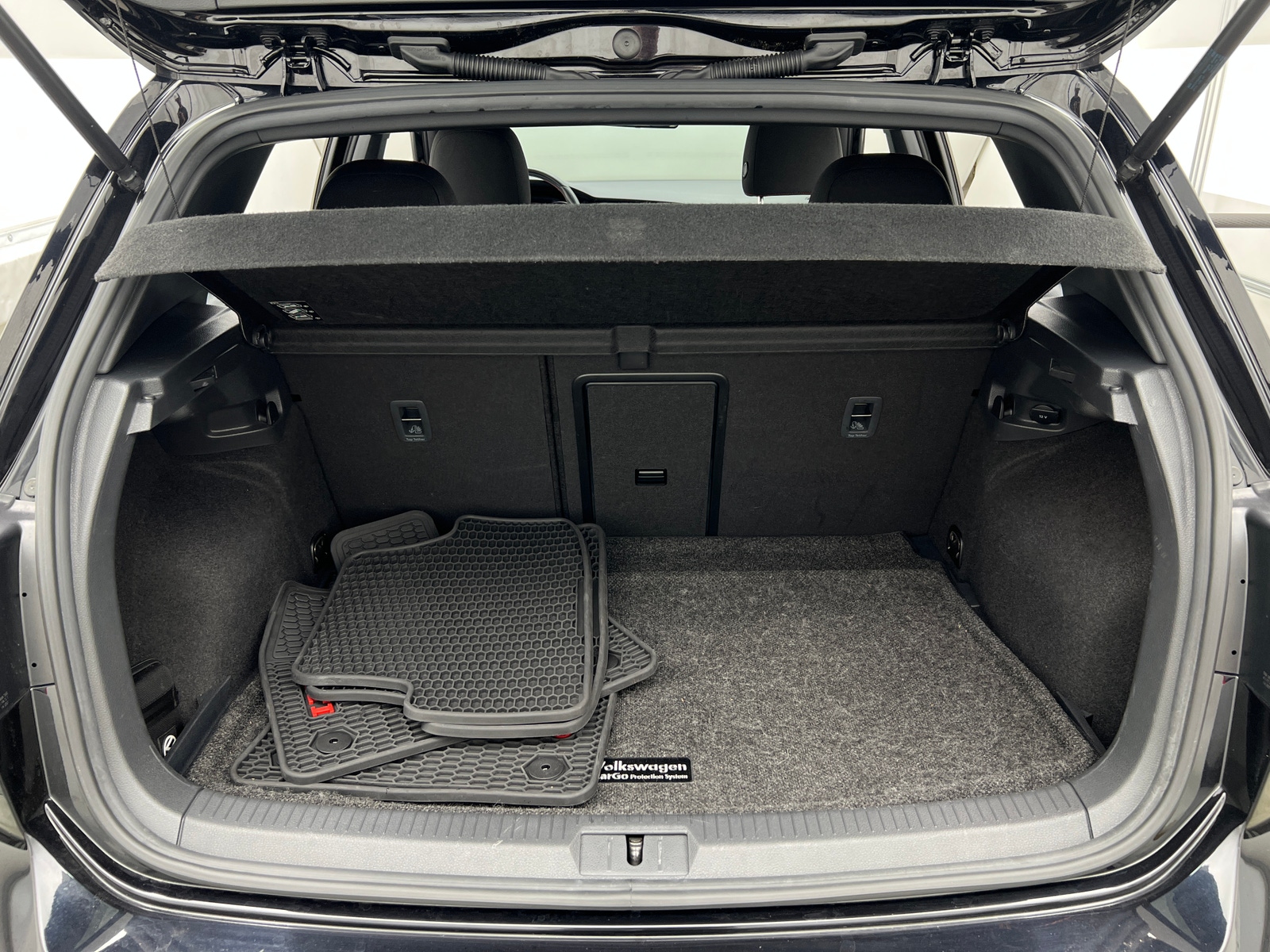 Thumbnail: 2016 Volkswagen Golf - 7