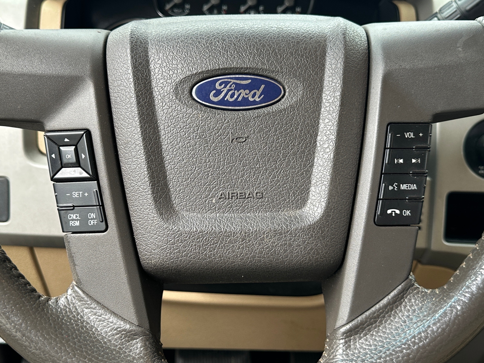 Thumbnail: 2012 Ford Econoline - 4