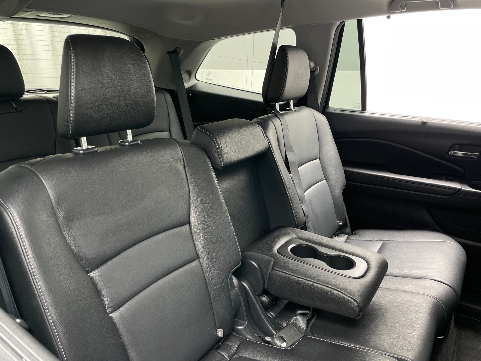 Thumbnail: 2017 Honda Pilot - 6