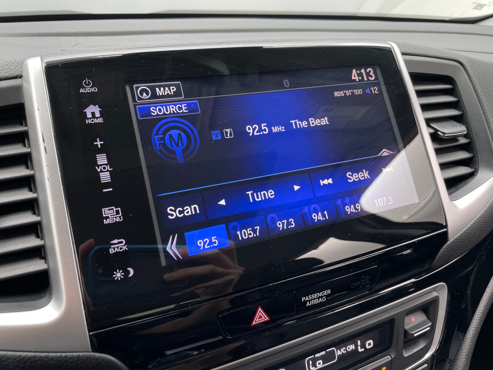 Thumbnail: 2017 Honda Pilot - 4