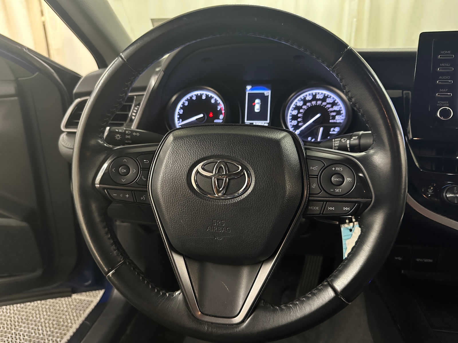 Thumbnail: 2023 Toyota Camry - 5