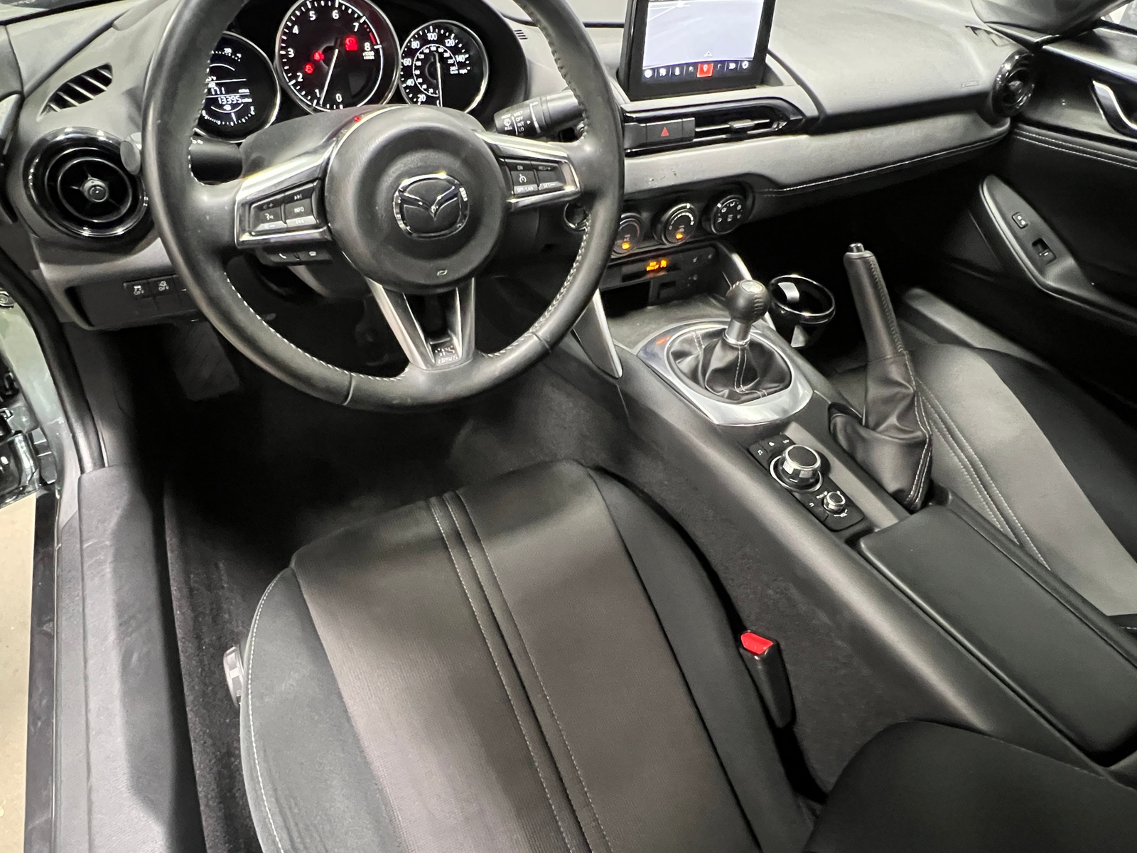 Thumbnail: 2020 Mazda MX-5 Miata - 3