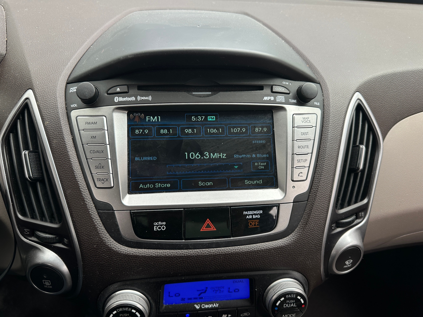Thumbnail: 2012 Hyundai Tucson - 3