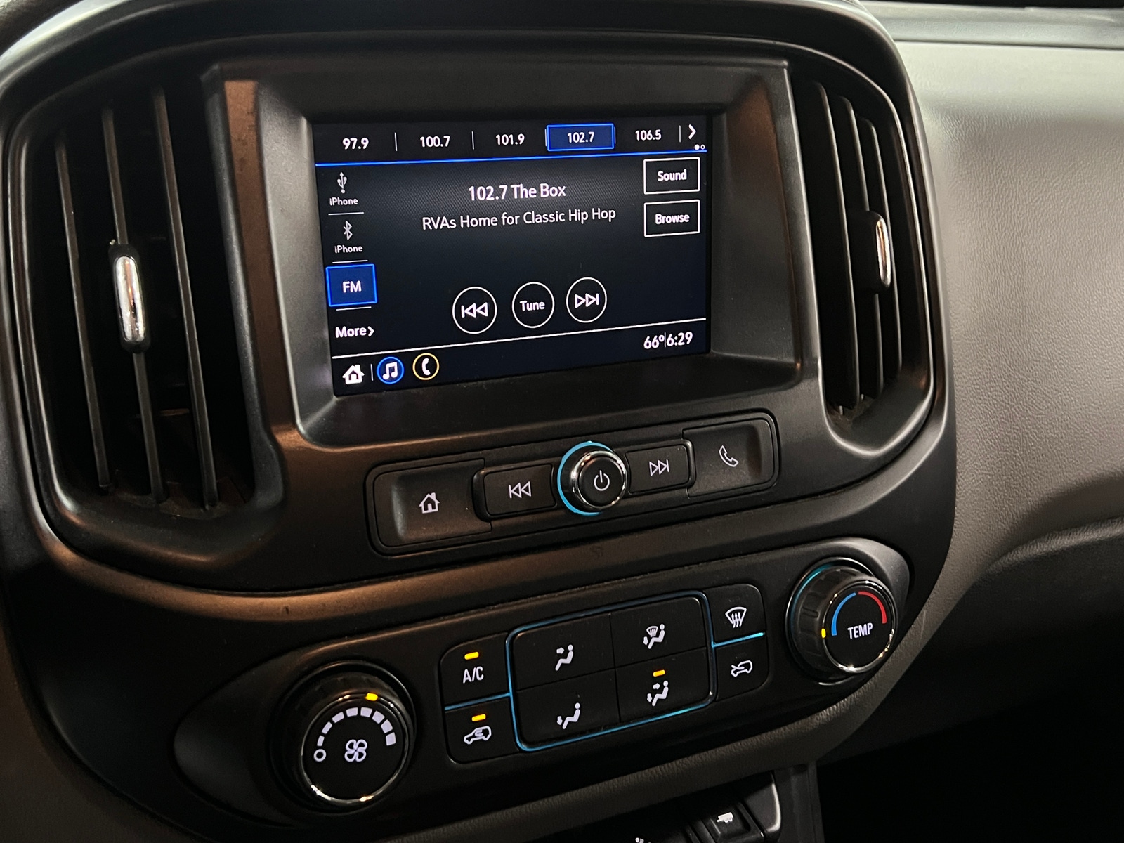Thumbnail: 2020 Chevrolet Colorado - 4