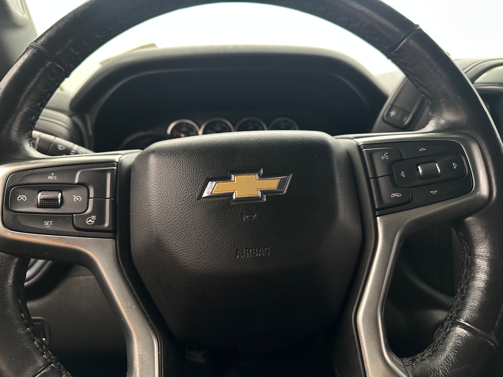 Thumbnail: 2020 Chevrolet Silverado 1500 - 5