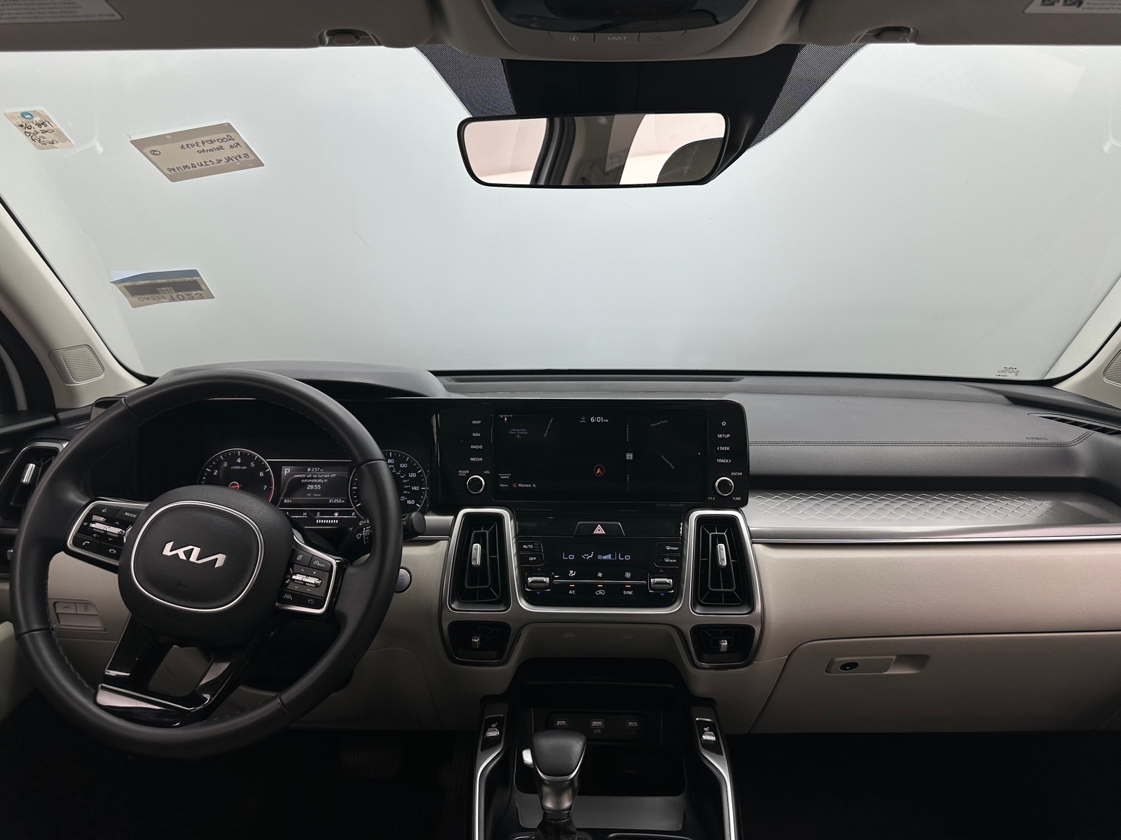 Thumbnail: 2022 Kia Sorento - 2