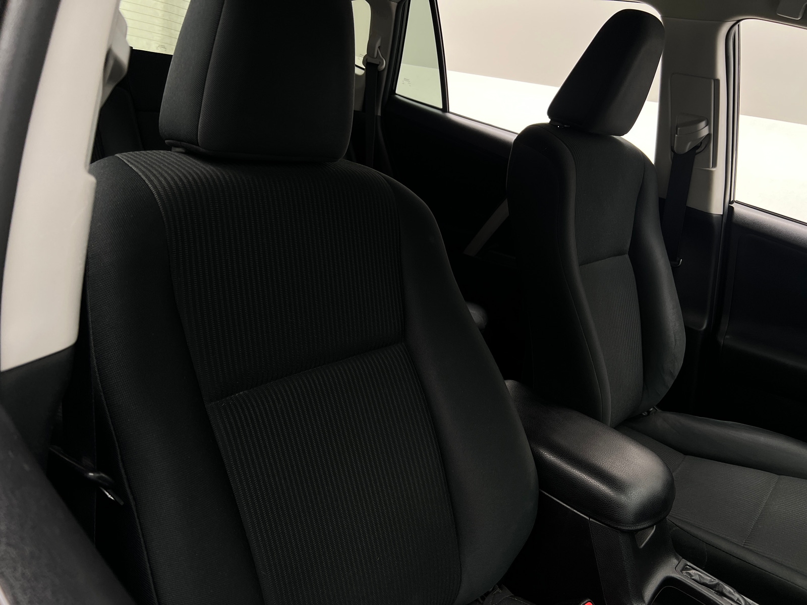 Thumbnail: 2017 Toyota RAV4 - 2