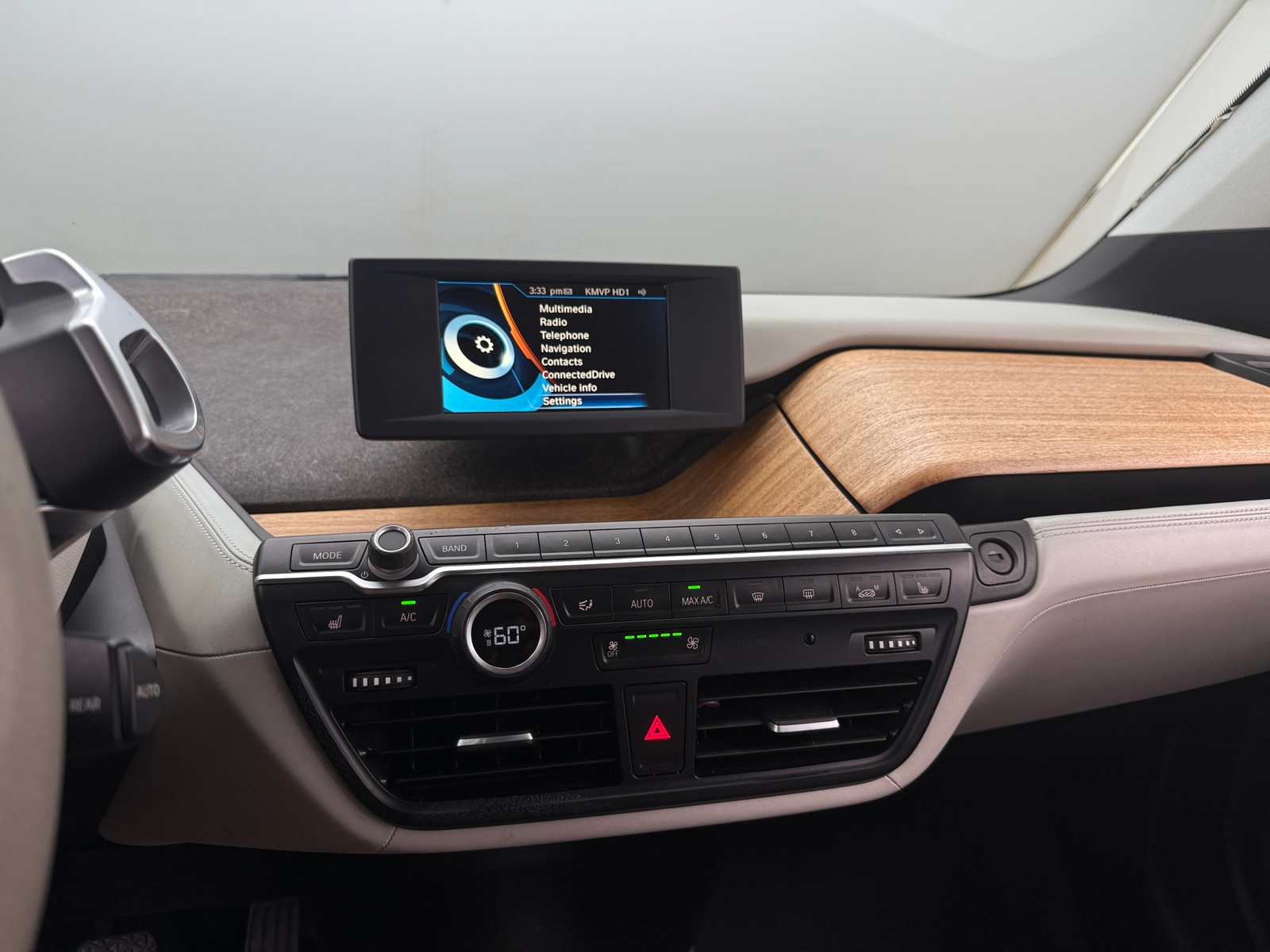 Thumbnail: 2015 BMW i3 - 4