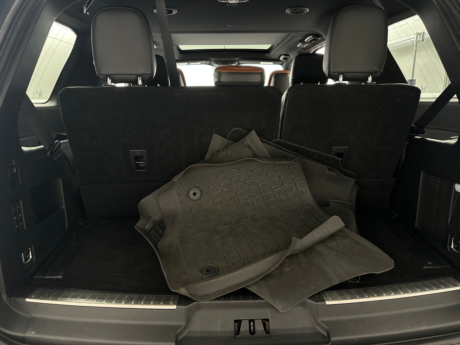 Thumbnail: 2020 Lincoln Navigator - 6