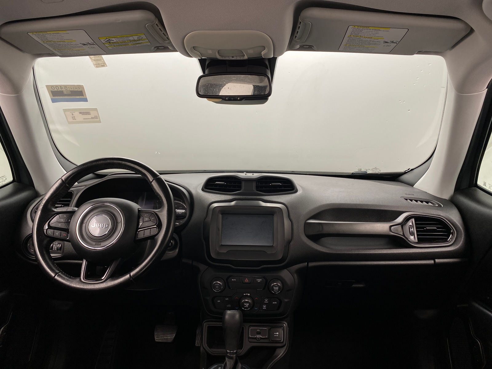 Thumbnail: 2018 Jeep Renegade - 3