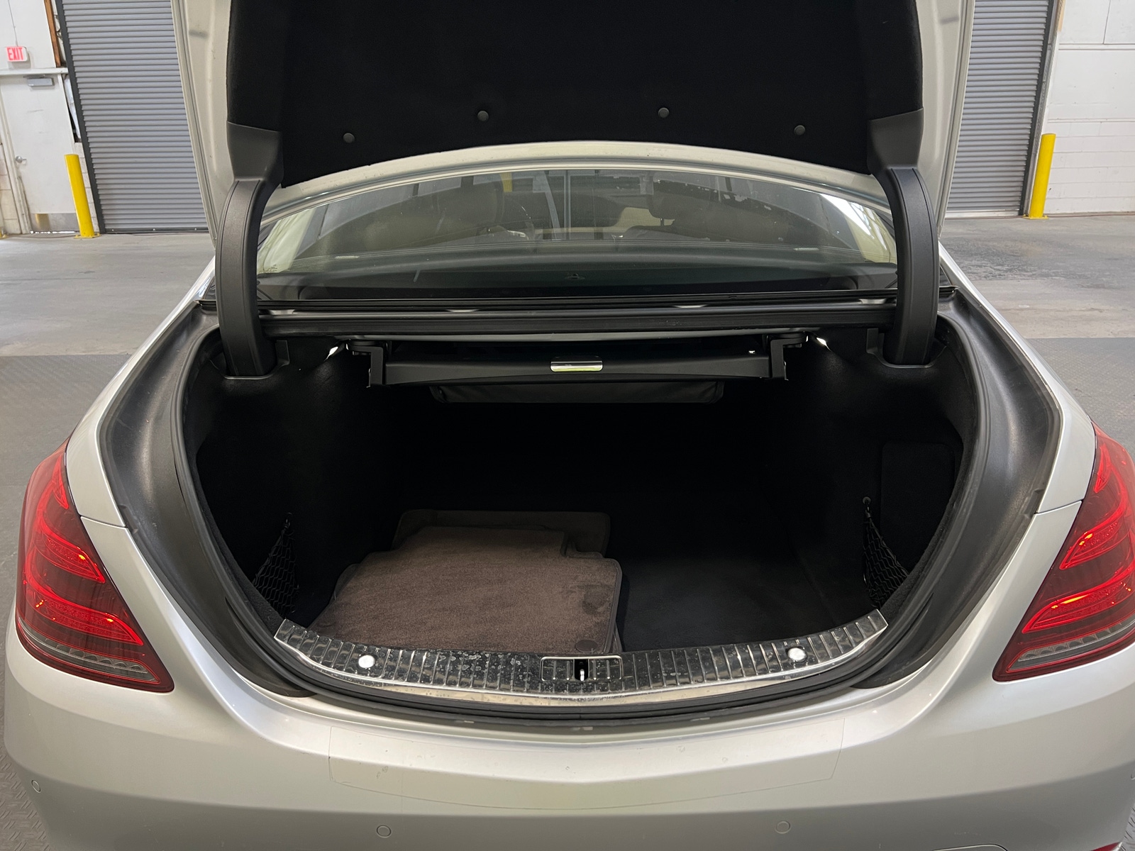Thumbnail: 2019 Mercedes-Benz S-Class - 6