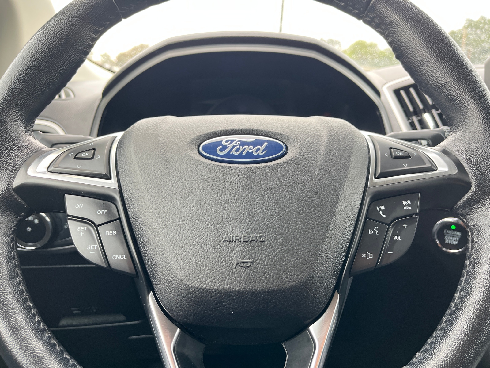 Thumbnail: 2023 Ford Edge - 5