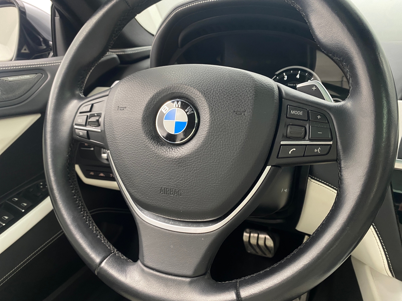 Thumbnail: 2016 BMW 6 Series - 3