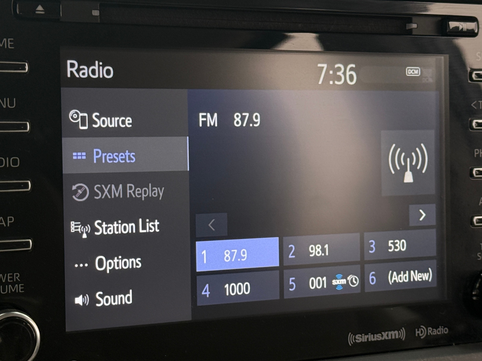 Thumbnail: 2019 Toyota Sienna - 4