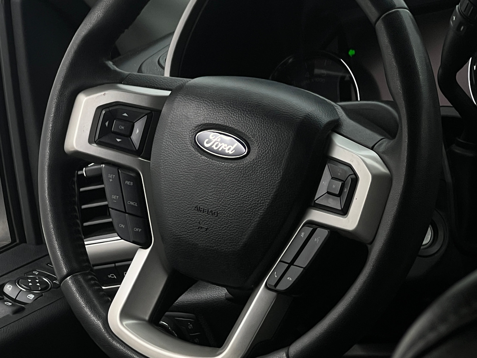 Thumbnail: 2019 Ford Econoline - 4