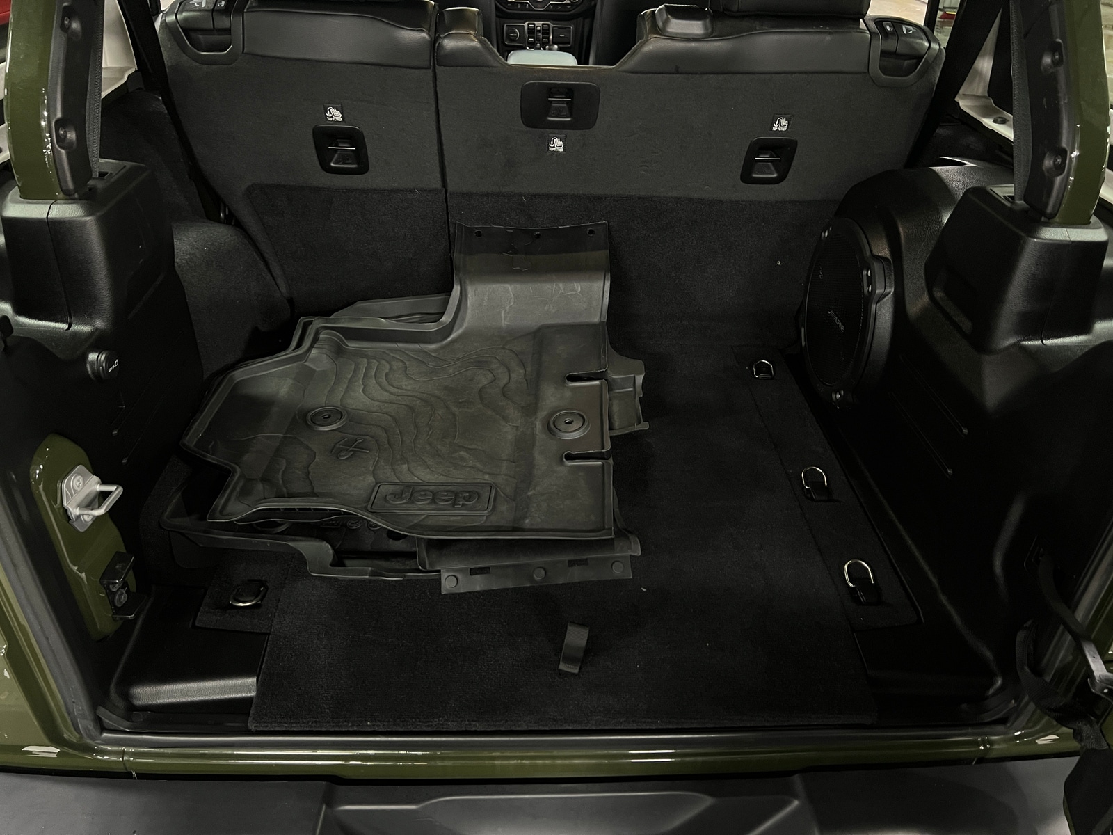 Thumbnail: 2021 Jeep Wrangler - 7