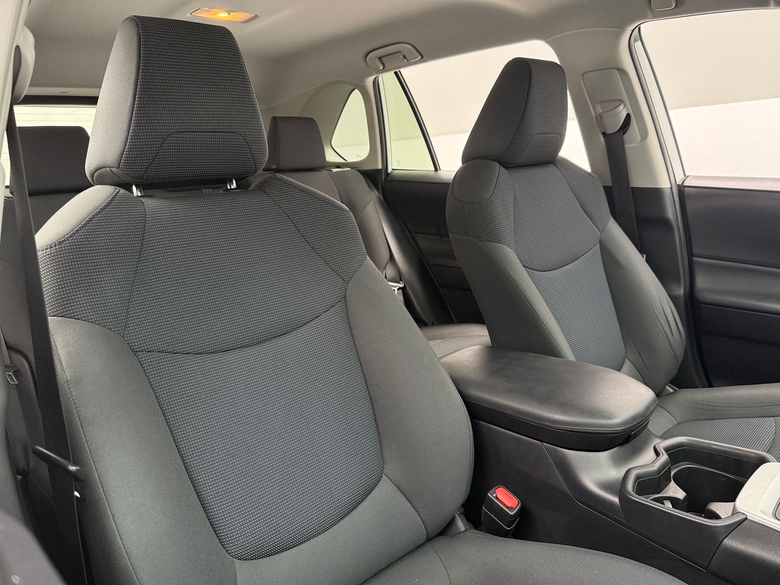 Thumbnail: 2020 Toyota RAV4 - 2