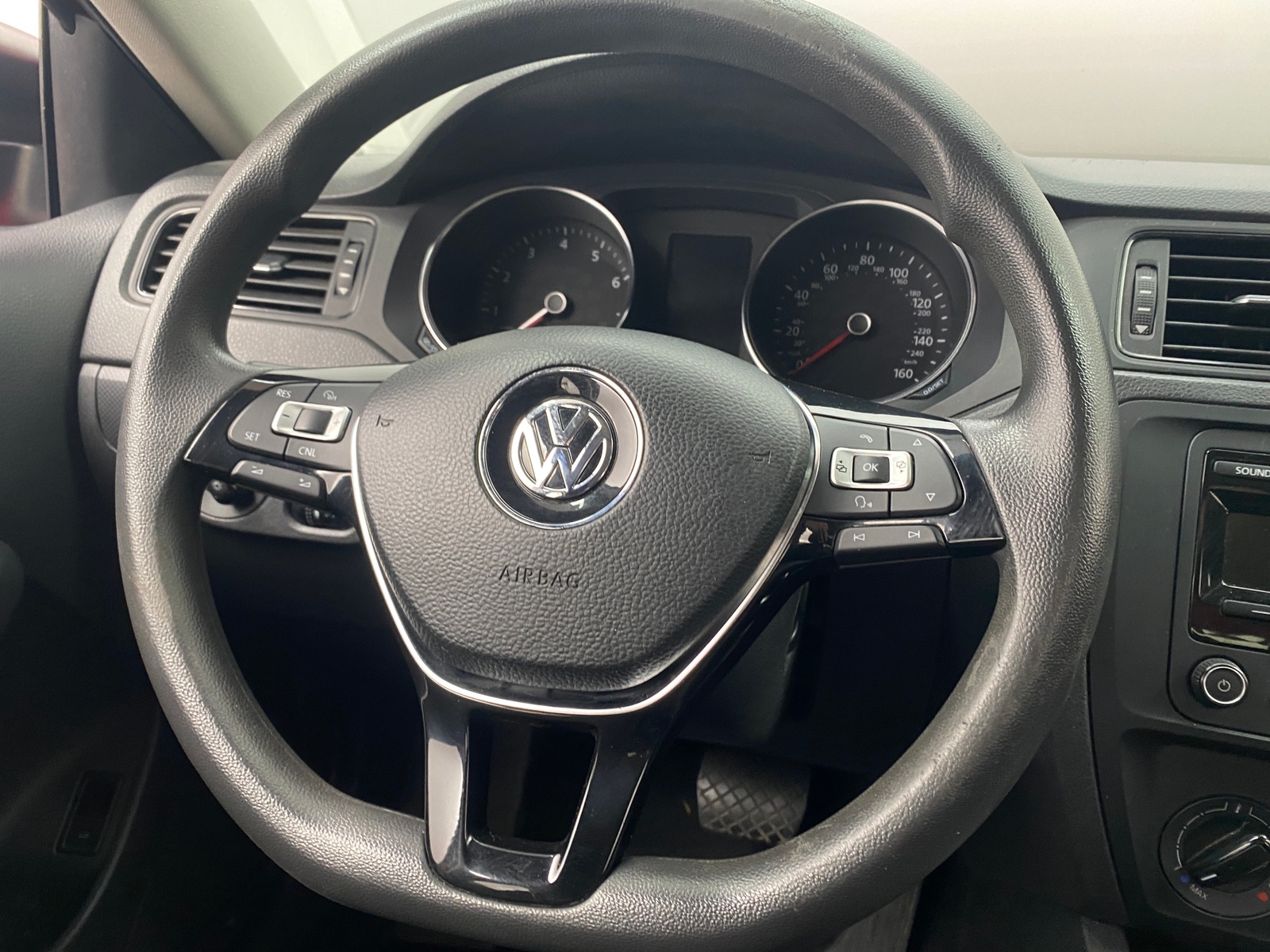 Thumbnail: 2015 Volkswagen Jetta - 5